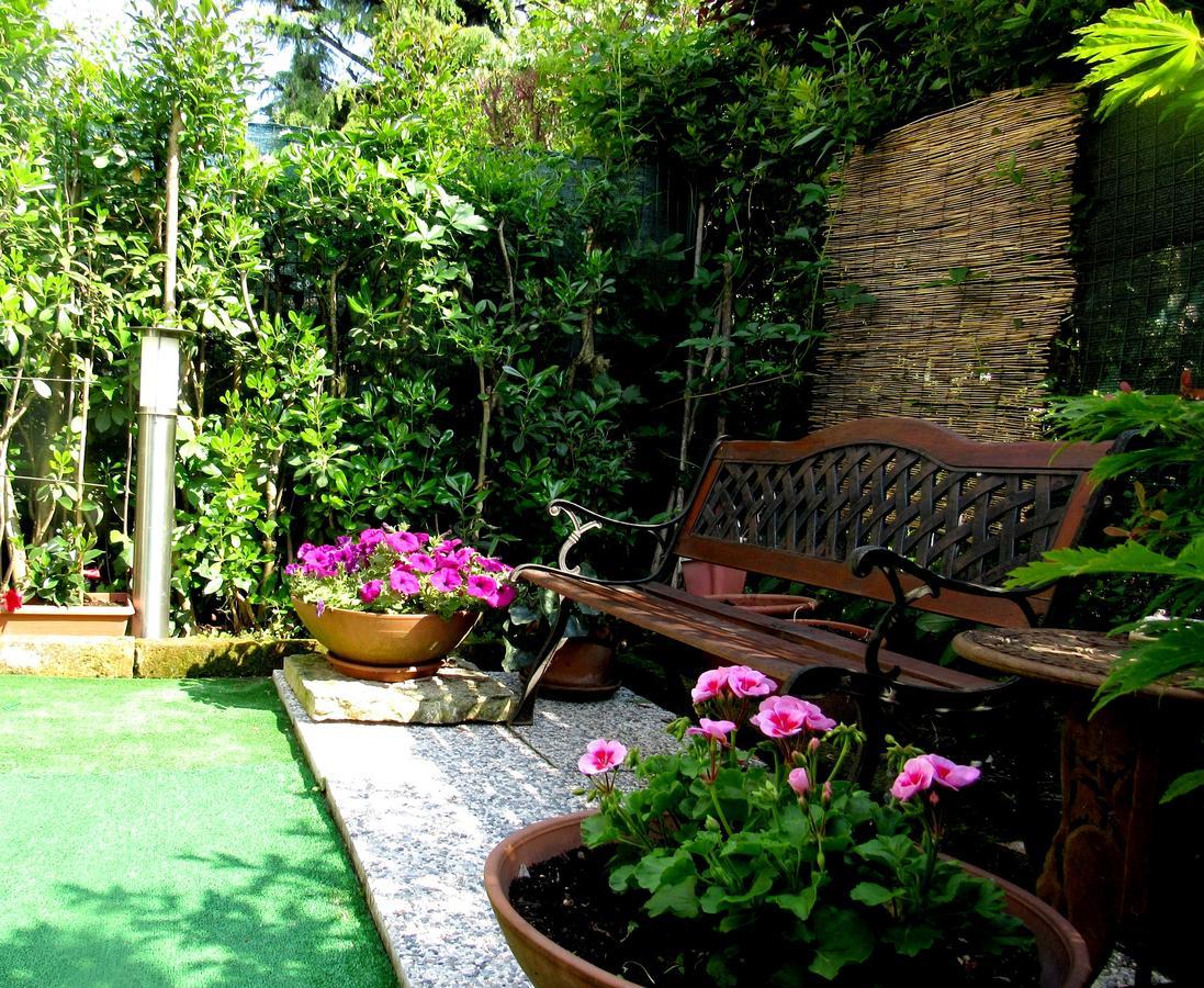 Apartament Garden Sweet House Desenzano Desenzano del Garda Zewnętrze zdjęcie